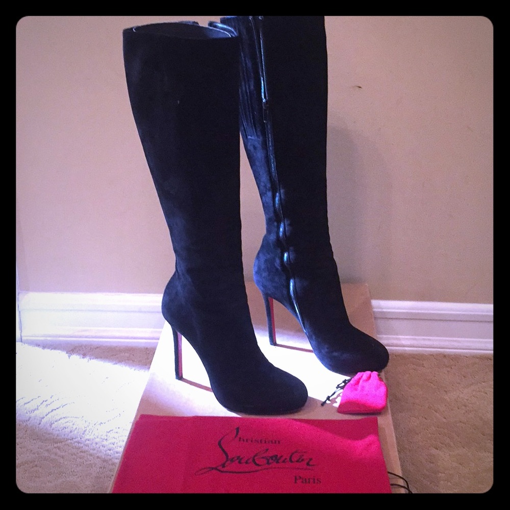 Christian louboutin suede boot